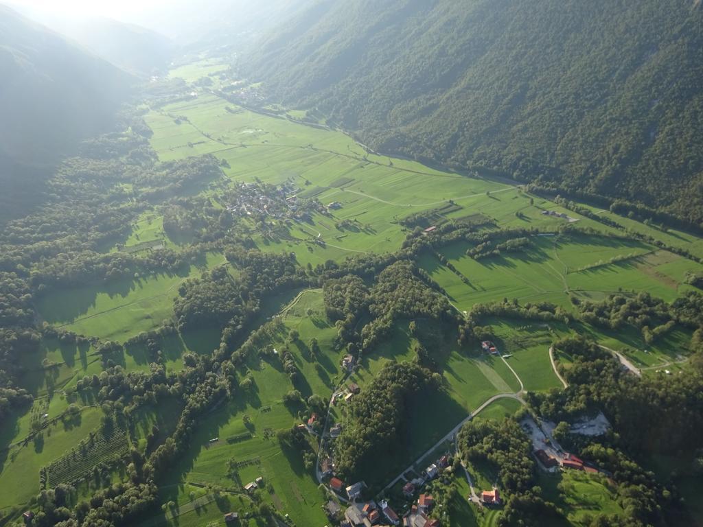 Apartments Hlapi With Spa Kobarid Habitación foto
